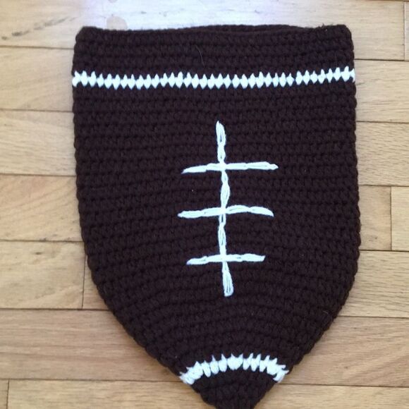 🎉HP x2 🎉Crotchet Newborn Football Cocoon 🏈 - Picture 3 of 5